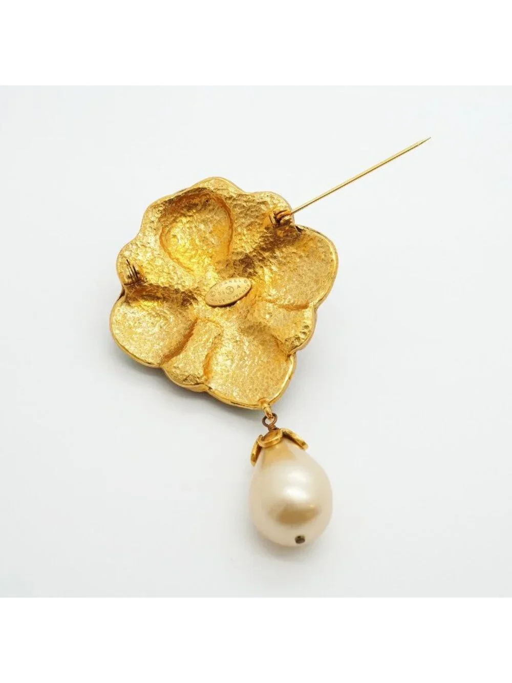 Chanel Brooch Vintage CC Logo Gold Plated Faux Pearl Gripoix Multicolor
